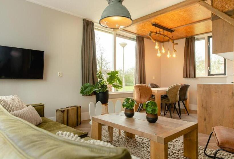 استودیوی استاندارد, 8  Person Childbungalow   Theme Farm Adapted