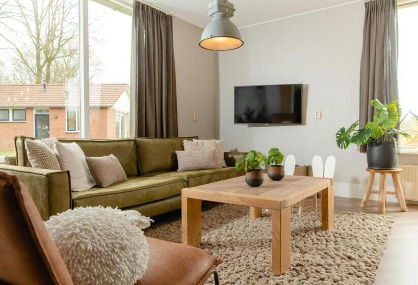 استودیوی استاندارد, 8  Person Childbungalow   Theme Farm Adapted