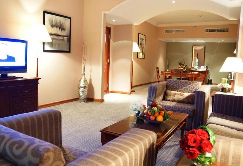 Королевский Люкс, Executives Hotel   Olaya