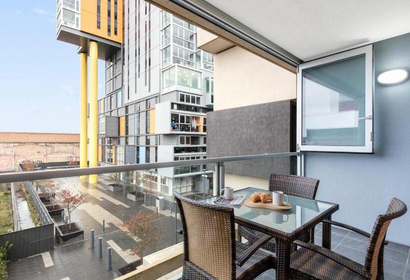 آپارتمان 2 خوابه, Istay Precinct Adelaide