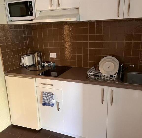 스탠다드 스튜디오 더블 침대, H & D Apartments