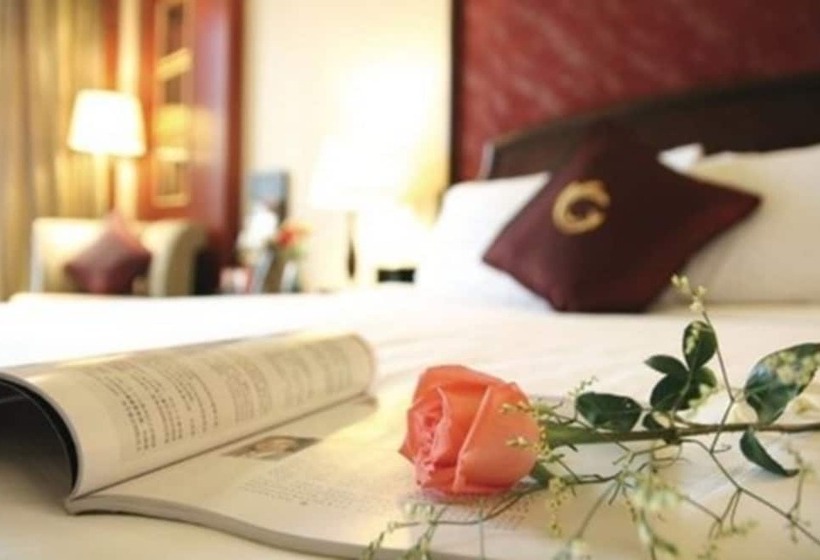 Номер Deluxe, The Royal Marina Plaza Hotel Guangzhou