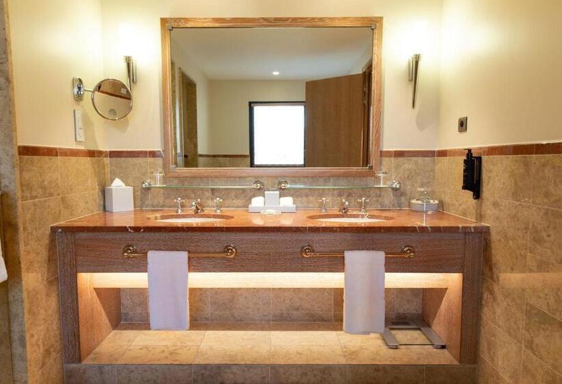 Люкс Премиум, Terre Blanche Hotel Spa Golf Resort