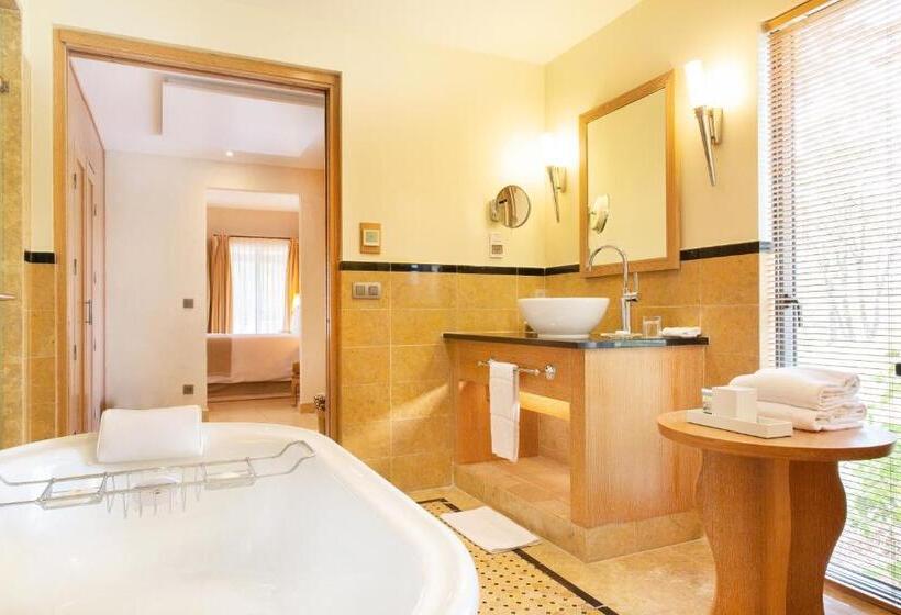 Вилла с 1 спальней и бассейном, Terre Blanche Hotel Spa Golf Resort