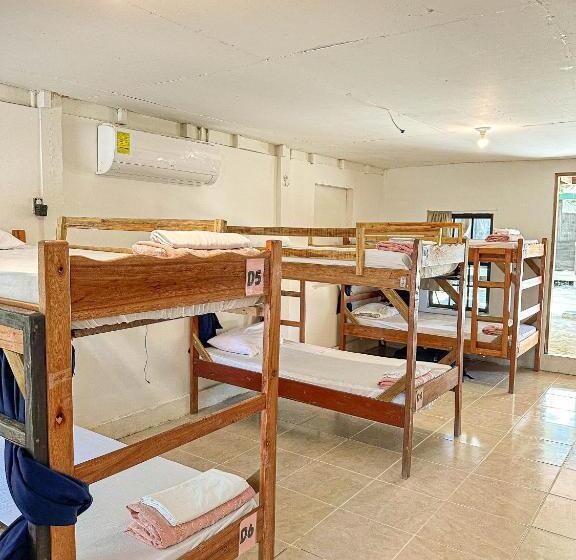 공동 객실, Bella S Backpackers Hostel