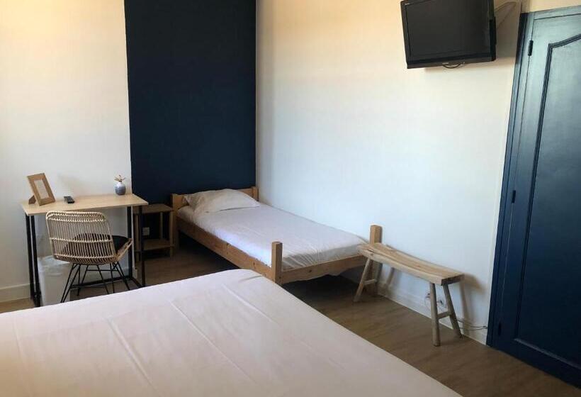 Номер Стандарт Трехместный, Hôtel De La Poste   Piriac Sur Mer