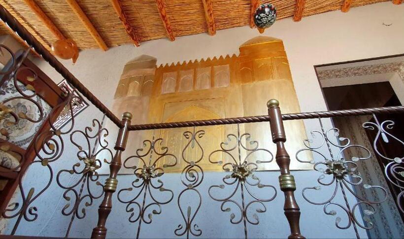 اتاق استاندارد با چشم‌انداز شهر, Guest House Art Postindoz