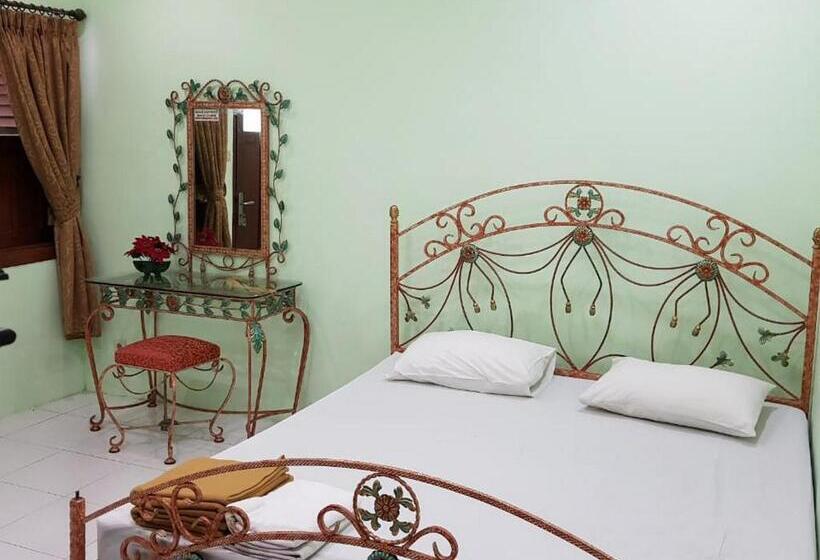 Номер Deluxe, Embe Pitoe Syariah Gejayan Mitra Reddoorz