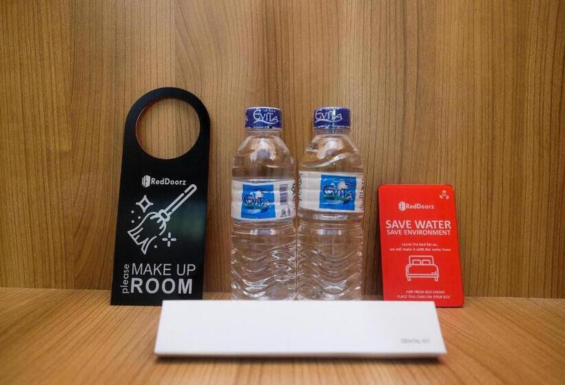 Номер Стандарт, Reddoorz Syariah Near Pascasarjana Ugm 3