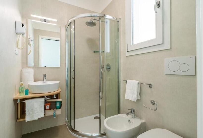 آپارتمان 1 خوابه با چشم‌انداز دریا, Smeraldo Residence