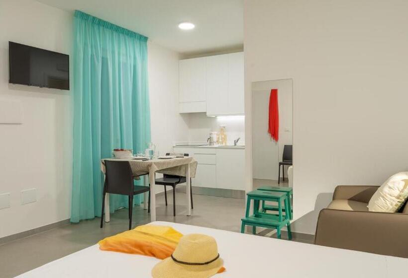 استودیوی استاندارد, Smeraldo Residence