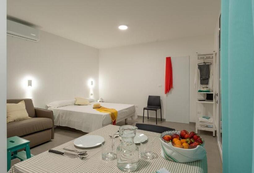 استودیوی استاندارد, Smeraldo Residence
