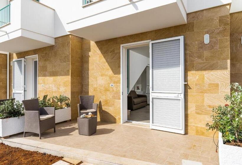 آپارتمان 1 خوابه با چشم‌انداز دریا, Smeraldo Residence