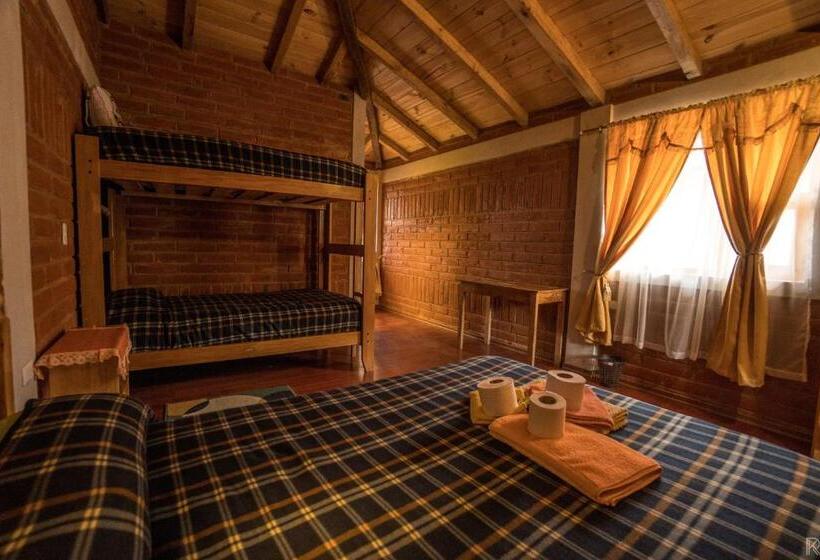 اتاق استاندارد سه نفره, Hostal El Vaquero