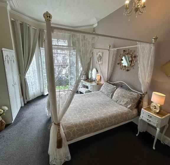 オーシャンビューデラックスルーム, The Little Emily   Room Only