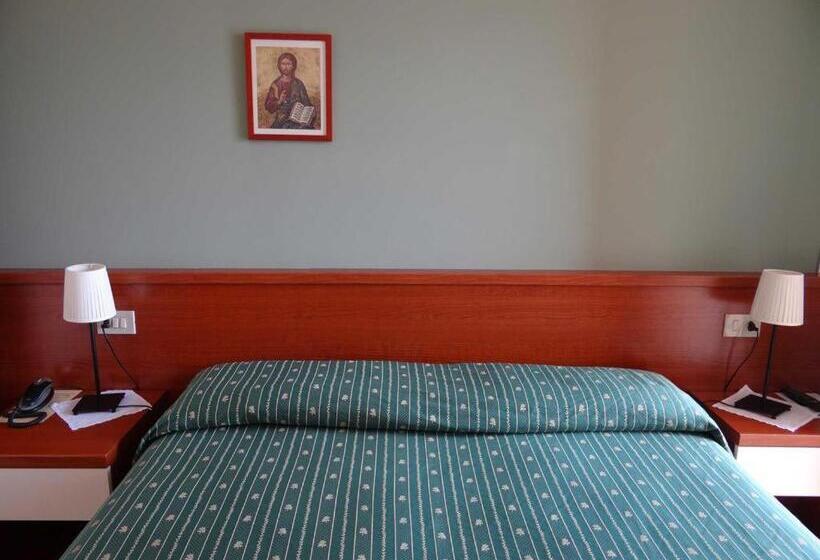 اتاق استاندارد با چشم‌انداز دریاچه, Belvedere Hotel & Villa