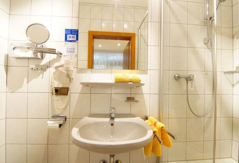 Номер Комфорт, Spitzenpfeil