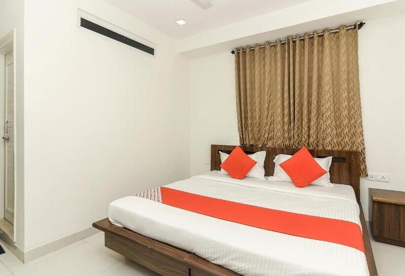 Quarto Deluxe, Capital O Hotel Green Leaf