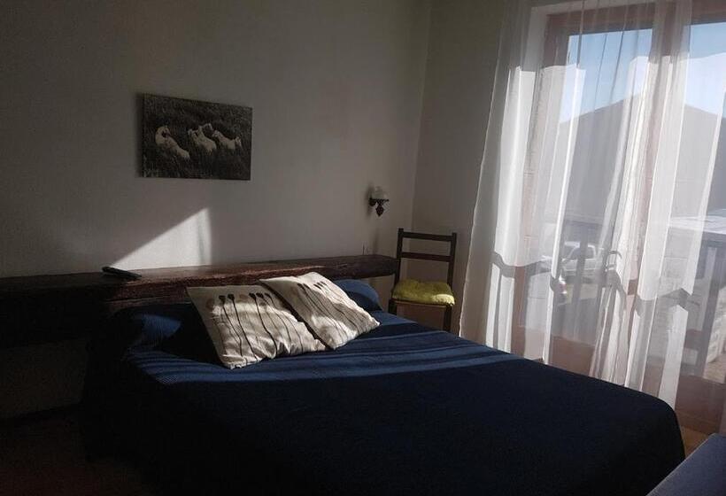 Quarto Estandar, Auberge Mas De Layalle