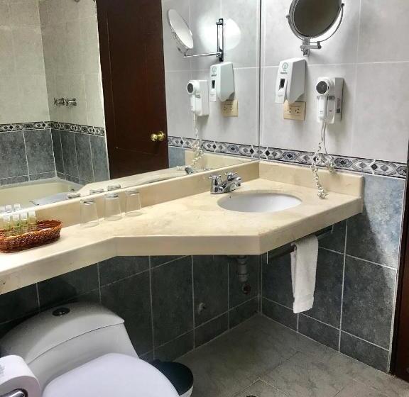 اتاق استاندارد سه نفره, Casa Morales Hotel Internacional Y Centro De Convenciones