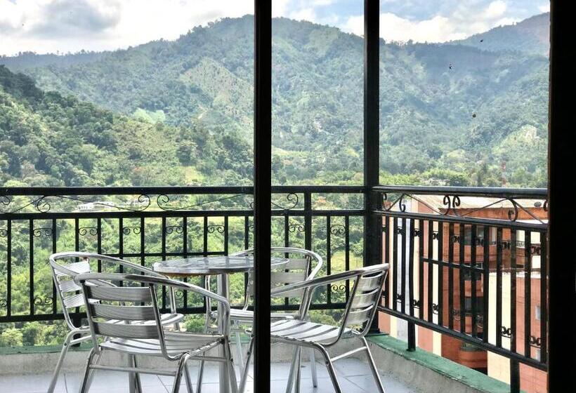 اتاق استاندارد چهار تخته, Casa Morales Hotel Internacional Y Centro De Convenciones