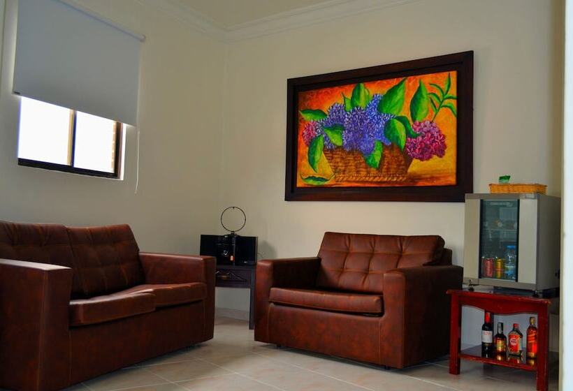 اتاق استاندارد سه نفره, Casa Morales Hotel Internacional Y Centro De Convenciones