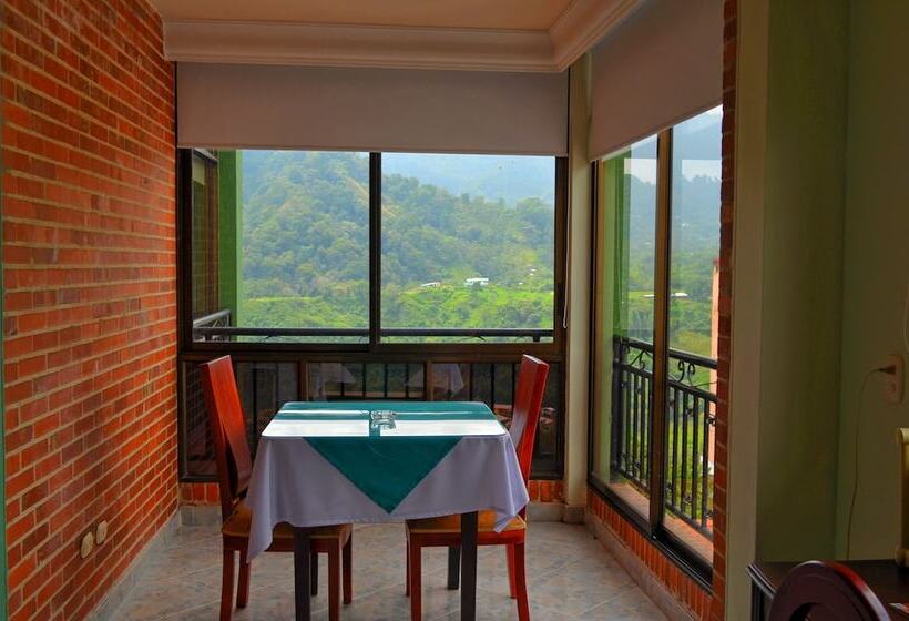اتاق استاندارد چهار تخته, Casa Morales Hotel Internacional Y Centro De Convenciones