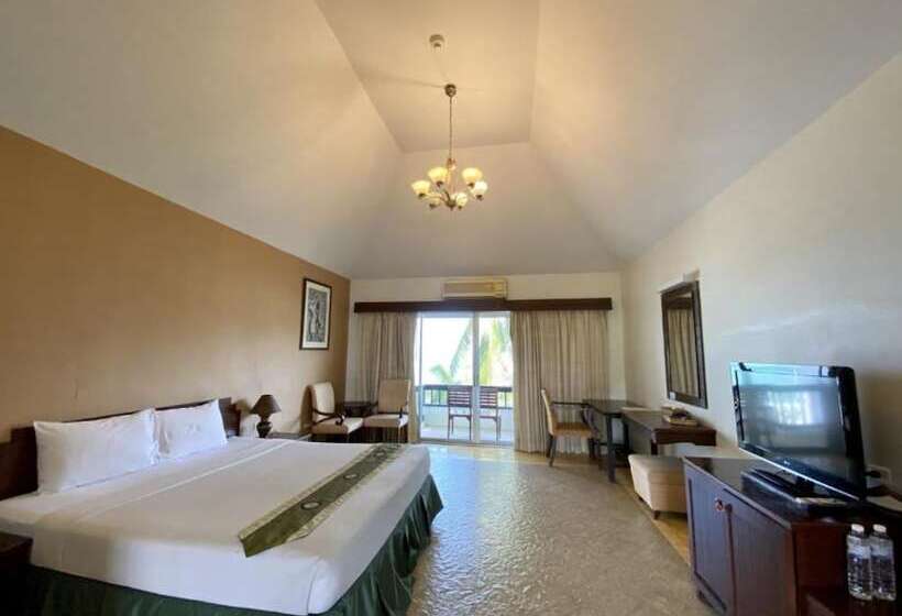اتاق لوکس با چشم‌انداز دریا, Golden Pine Beach Resort