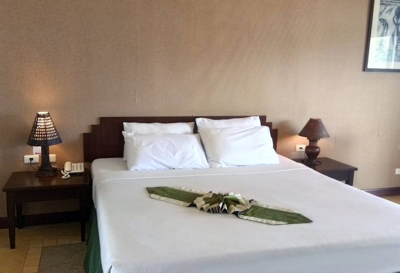 اتاق لوکس با چشم‌انداز دریا, Golden Pine Beach Resort