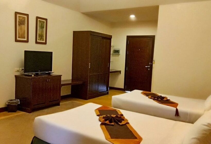 اتاق لوکس با چشم‌انداز دریا, Golden Pine Beach Resort