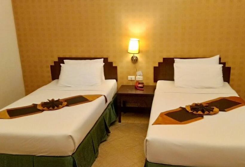 اتاق لوکس با چشم‌انداز دریا, Golden Pine Beach Resort