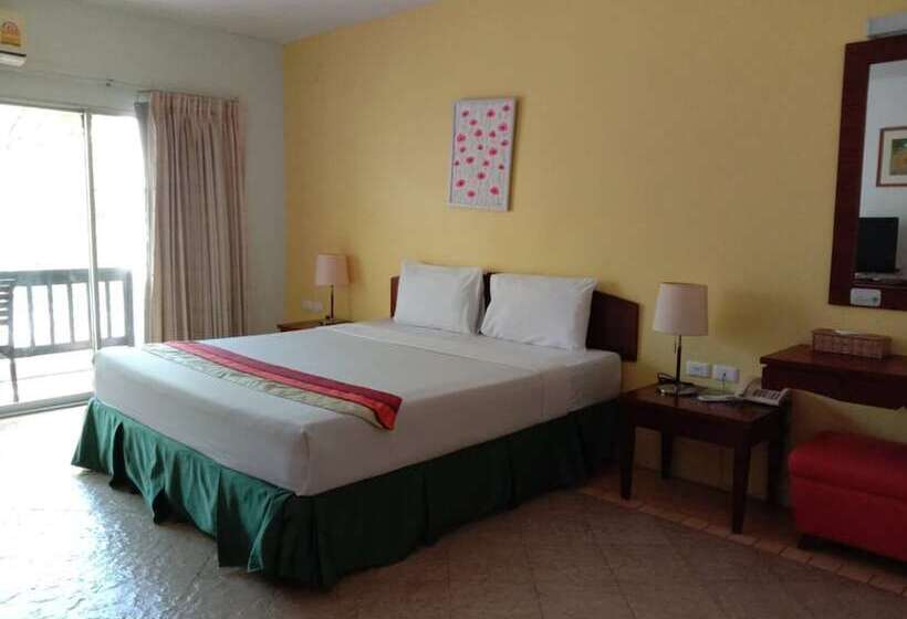 اتاق لوکس با چشم‌انداز دریا, Golden Pine Beach Resort