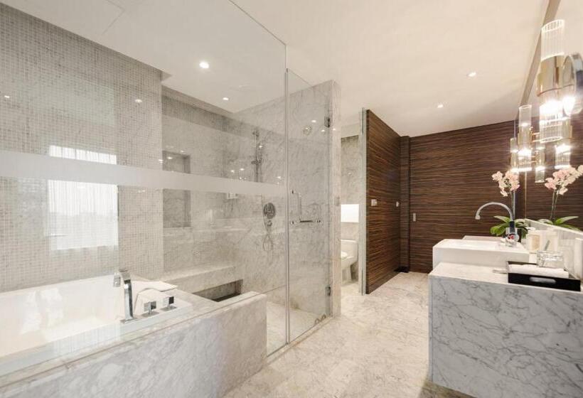 스위트 킹사이즈 침대, Holiday Inn Shanghai Hongqiao West, An Ihg