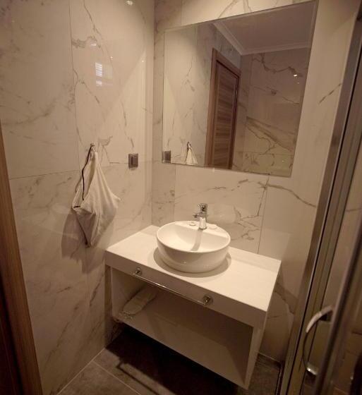 Трехместный Номер Deluxe, Seyir Village