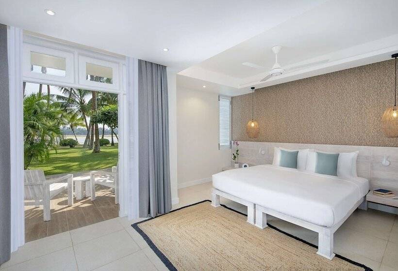 Номер Deluxe Вид на Озеро, Avani Kalutara Resort