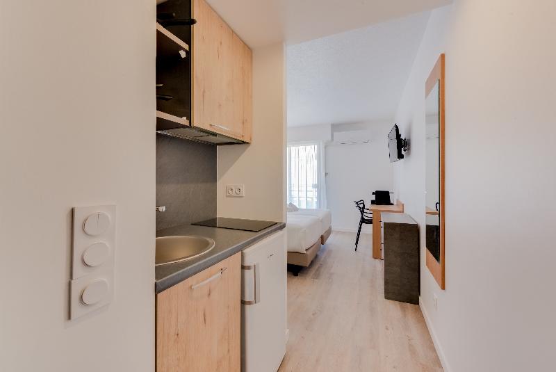 스탠다드 스튜디오, Residhotel Les Coralynes