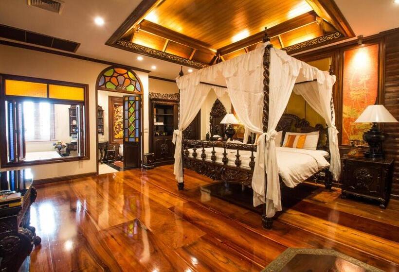 Deluxe Suite King Bed, Villa Sirilanna