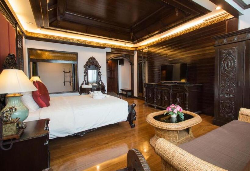 Deluxe Suite King Bed, Villa Sirilanna