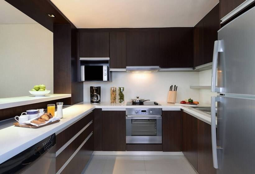 سوییت اجرایی, Sathorn Vista Bangkok  Marriott Executive Apartments