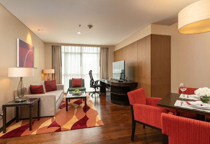 سوییت اجرایی, Sathorn Vista Bangkok  Marriott Executive Apartments