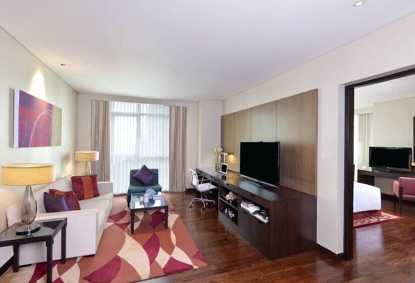 سوئیت دلوکس 3 خوابه, Sathorn Vista Bangkok  Marriott Executive Apartments