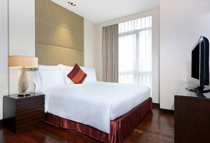 سوئیت دلوکس 3 خوابه, Sathorn Vista Bangkok  Marriott Executive Apartments