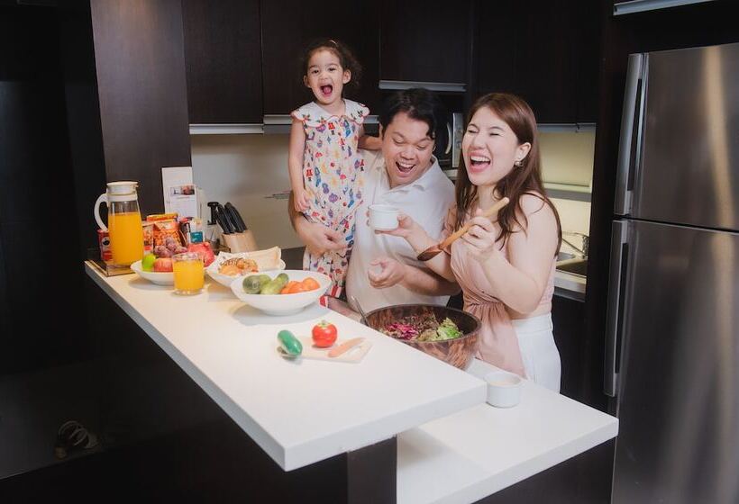 3 Bedroom Suite, Sathorn Vista Bangkok  Marriott Executive Apartments