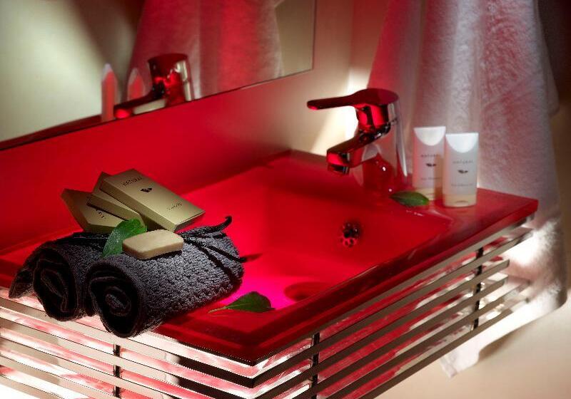 스위트, Filion Suites Resort & Spa