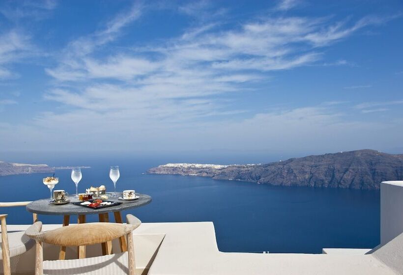 سوئیت دولوکس با چشم‌انداز, Gold Suites   Small Luxury Hotels Of The World