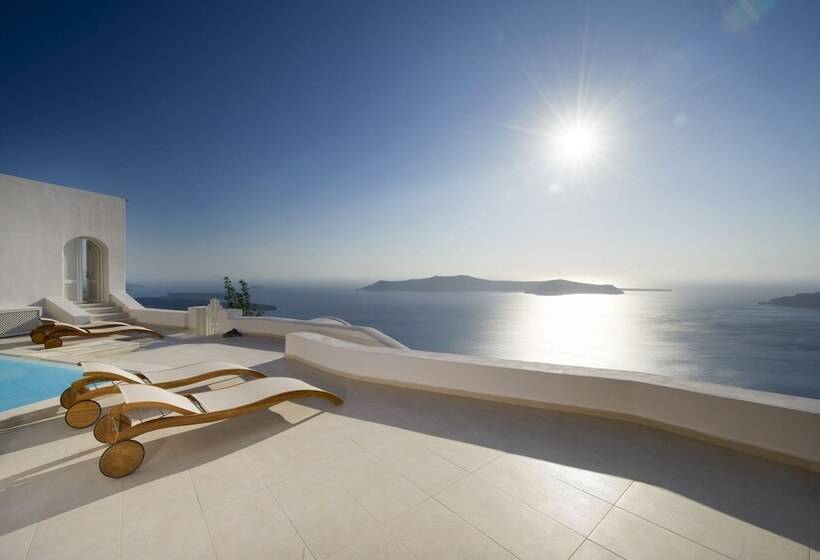 سوئیت دولوکس با چشم‌انداز, Gold Suites   Small Luxury Hotels Of The World