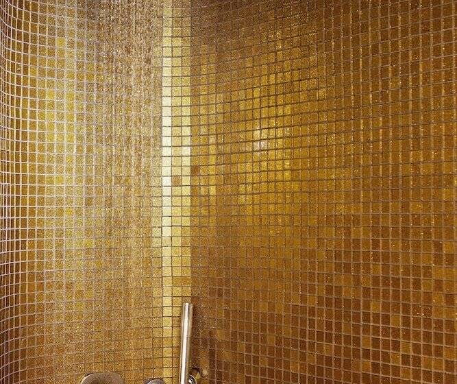 سوئیت با چشم‌انداز, Gold Suites   Small Luxury Hotels Of The World