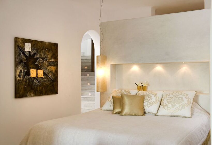 سوئیت دولوکس با چشم‌انداز, Gold Suites   Small Luxury Hotels Of The World