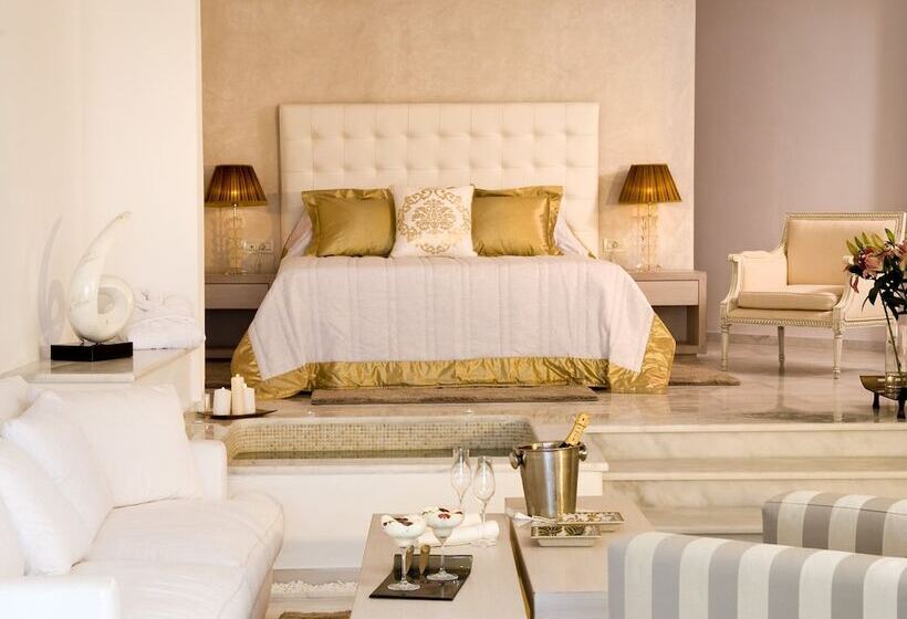 سوئیت با چشم‌انداز, Gold Suites   Small Luxury Hotels Of The World