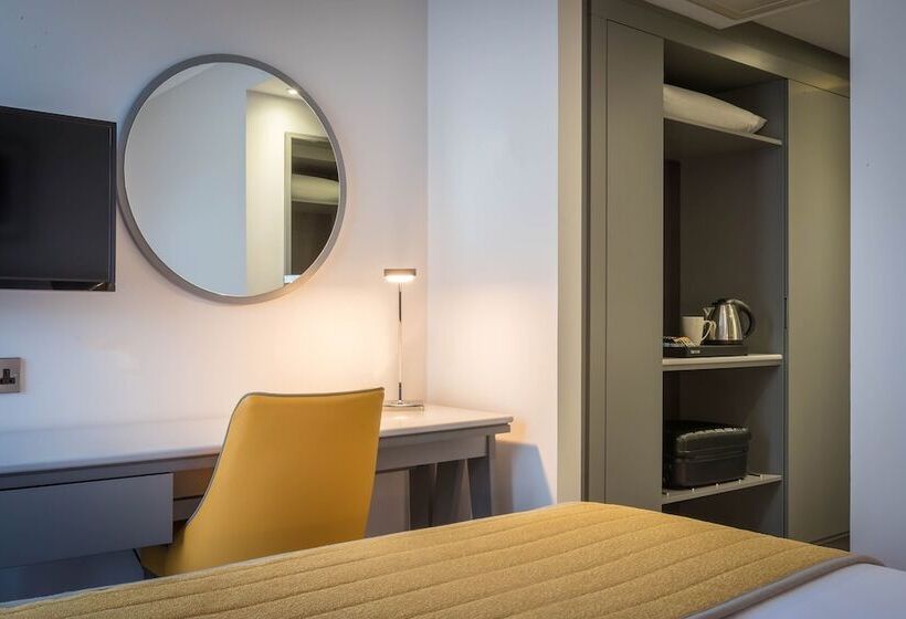 패밀리 룸, Maldron Hotel Dublin Airport